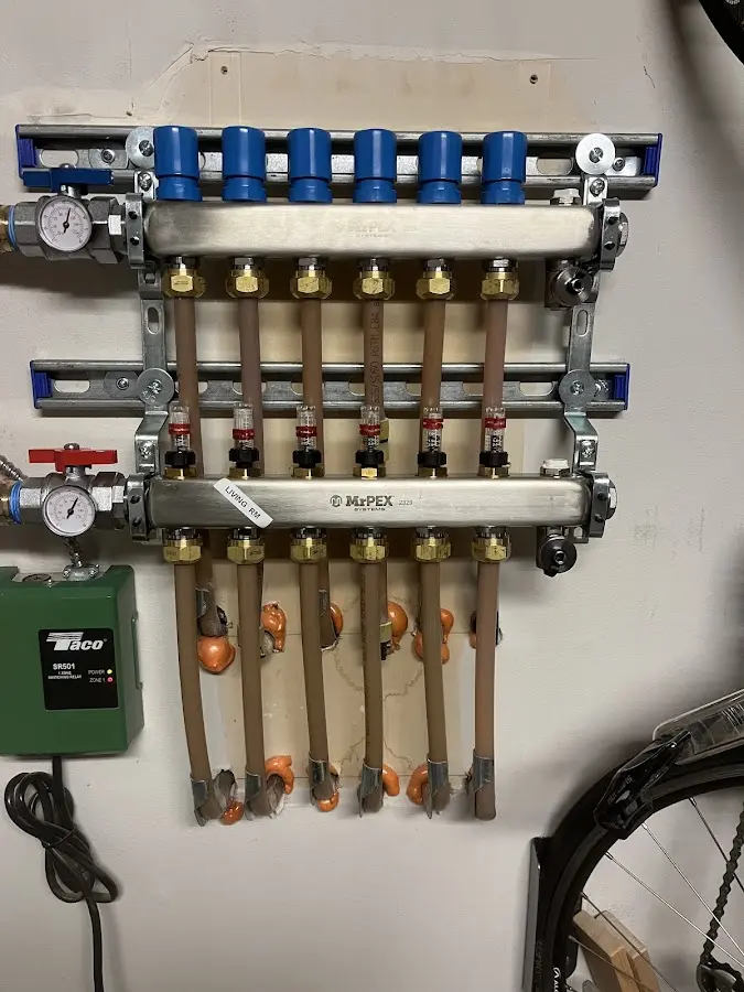 Plumber performing Gas Leak Detection at a residential property in Phoenix Lake